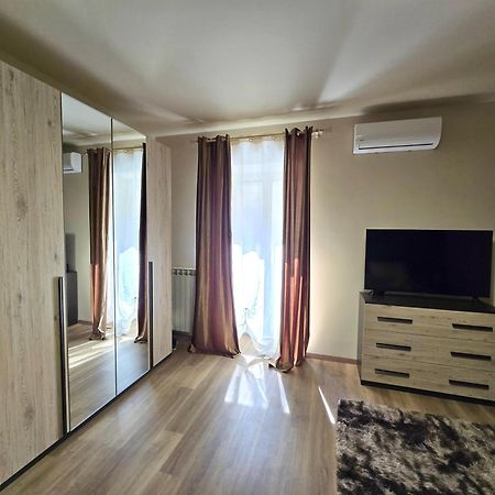 Casa Vacanze Oikia - Room Girasole Naples Luaran gambar