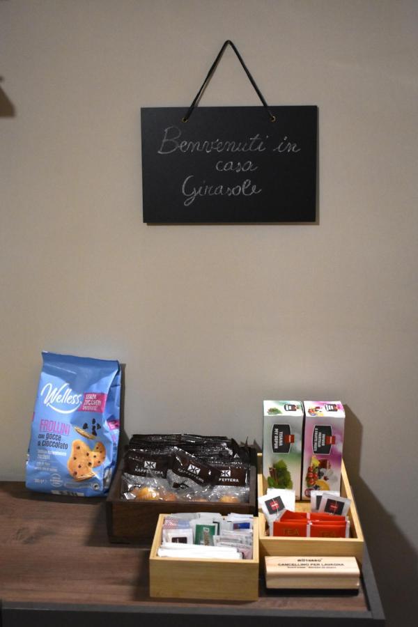 Casa Vacanze Oikia - Room Girasole Naples Luaran gambar