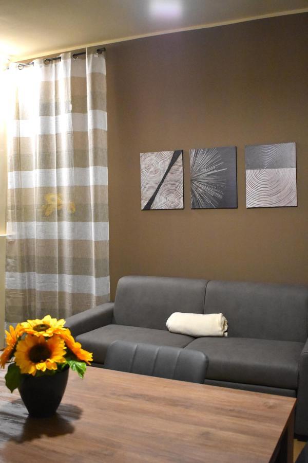 Casa Vacanze Oikia - Room Girasole Naples Luaran gambar