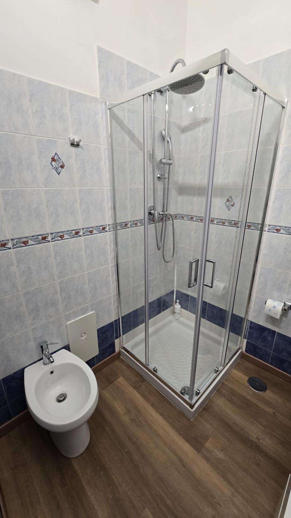 Casa Vacanze Oikia - Room Girasole Naples Luaran gambar